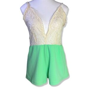 ⭐️UK2LA Lace and Green Sexy Romper